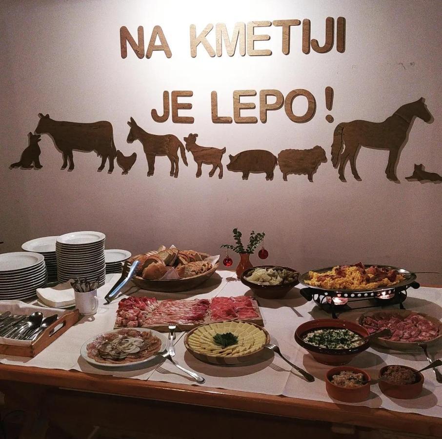 Krška Vas Tourist Farm Pri Martinovihヴィラ エクステリア 写真