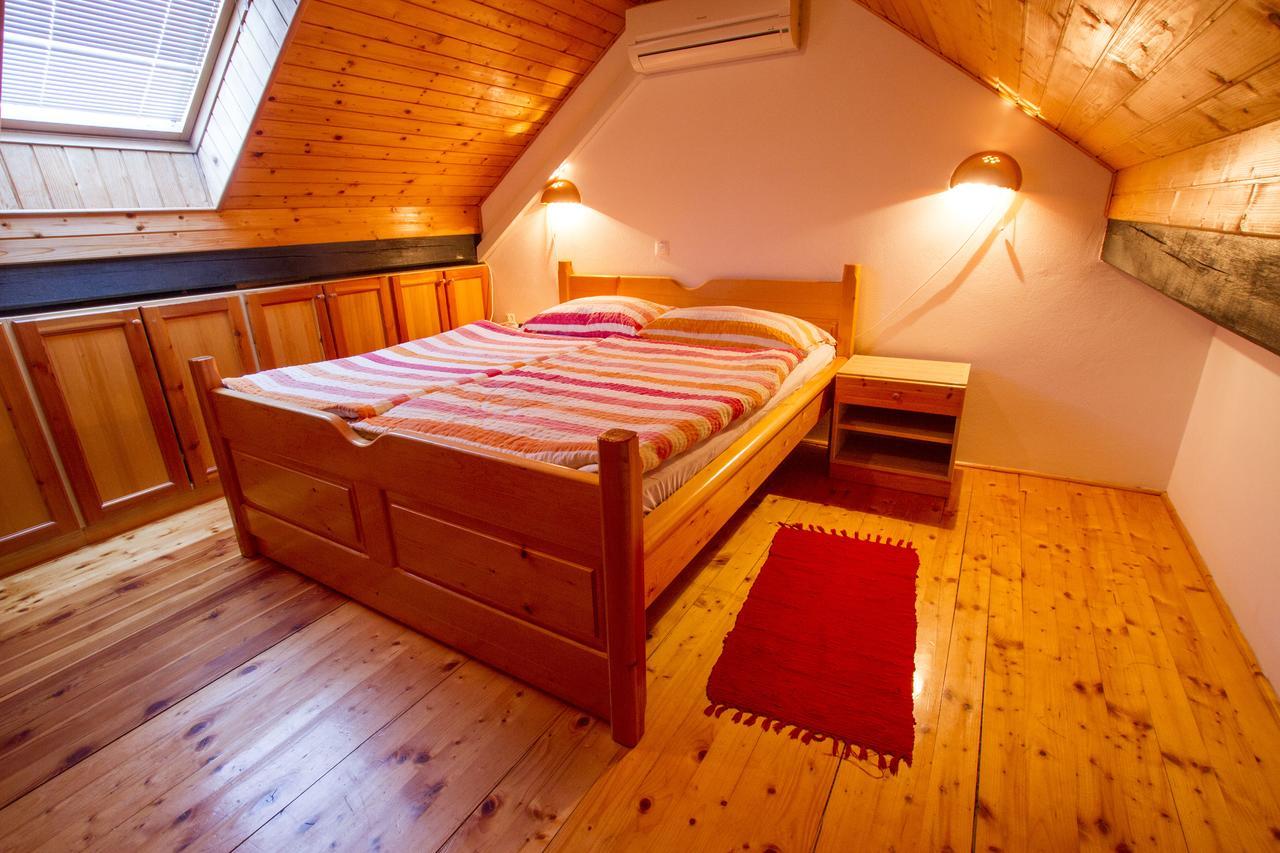 Krška Vas Tourist Farm Pri Martinovihヴィラ エクステリア 写真