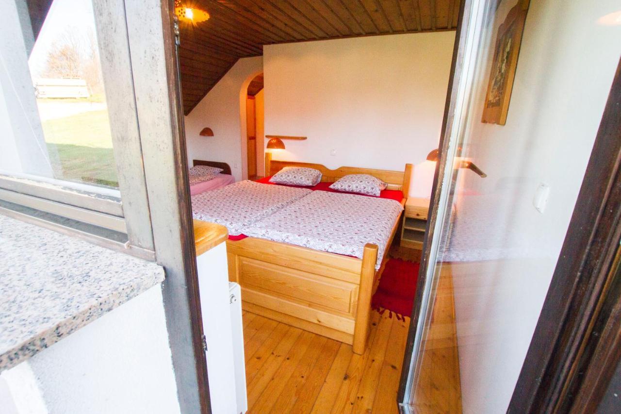 Krška Vas Tourist Farm Pri Martinovihヴィラ 部屋 写真
